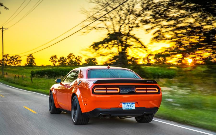  Dodge Challenger SRT Hellcat Widebody 2017 года  (фото 58 из 69)